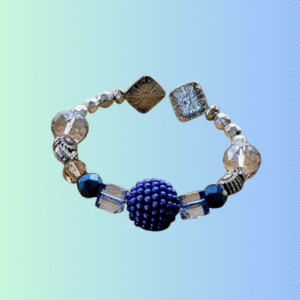 Pulsera Artesanal con Cuentas Cristalinas – Azul y Plateado